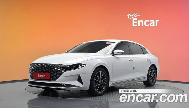 Hyundai Grandeur (IG) 2.5 Le Blanc 2023 — фото 1