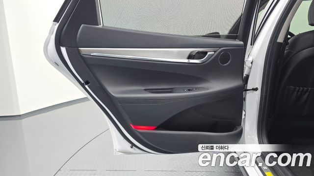 Hyundai Grandeur (IG) 2.5 Le Blanc 2023 — фото 25
