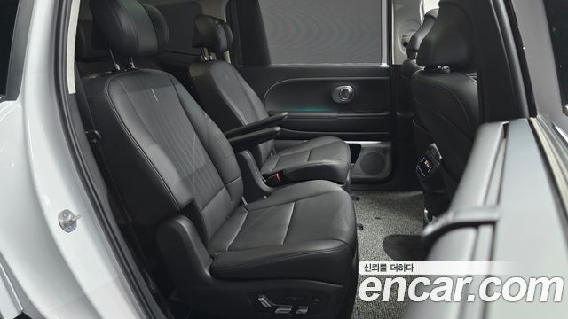 Hyundai Ioniq 9 Performance Type AWD 6-Seater Calligraphy 2025 — фото 11