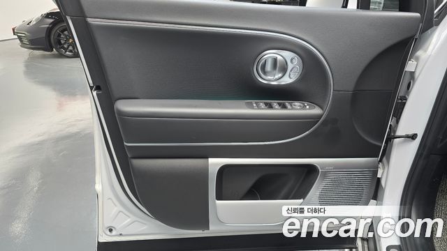 Hyundai Ioniq 9 Performance Type AWD 6-Seater Calligraphy 2025 — фото 24