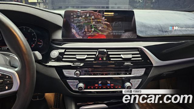 BMW 5 Series (G30) 530i xDrive M Sport Package Plus 2019 — фото 14