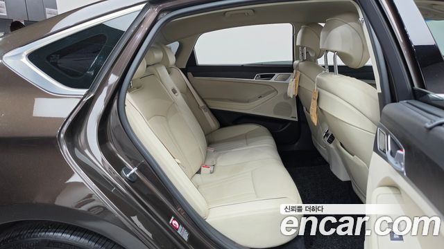 Genesis G80 3.3 GDI Premium Luxury 2017 — фото 12