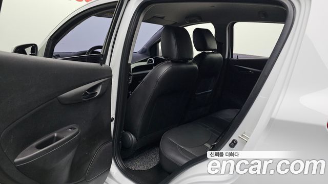 Chevrolet Spark Premier 2019 — фото 11
