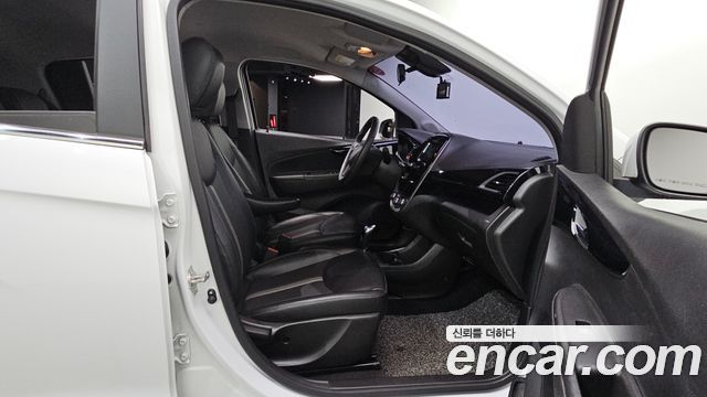 Chevrolet Spark Premier 2019 — фото 12