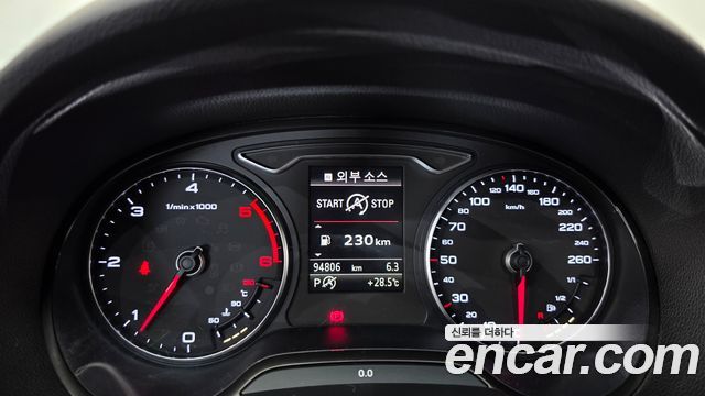 Audi A3 35 TDI Dynamic 8V 2015 — фото 8