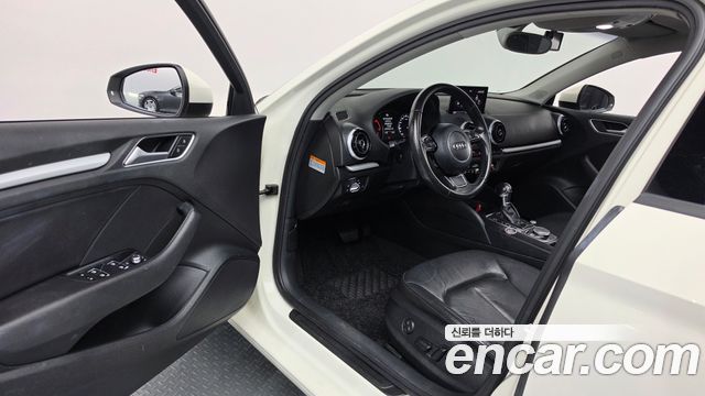 Audi A3 35 TDI Dynamic 8V 2015 — фото 10