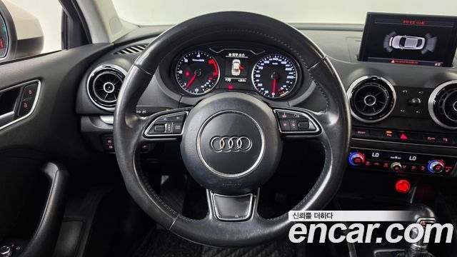 Audi A3 35 TDI Dynamic 8V 2015 — фото 13