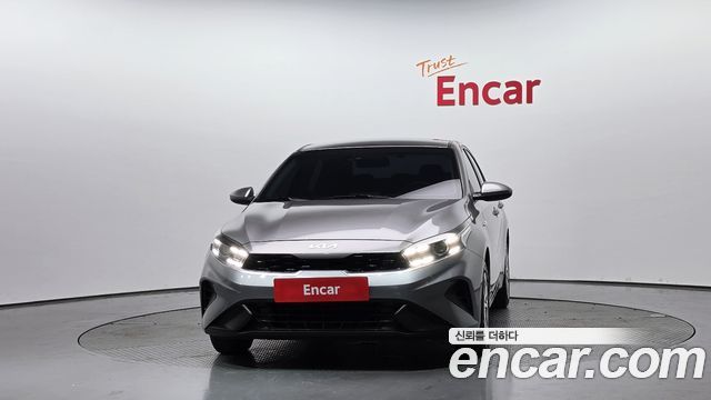 Kia K3 (II) 1.6 Trendy 2023 — фото 3