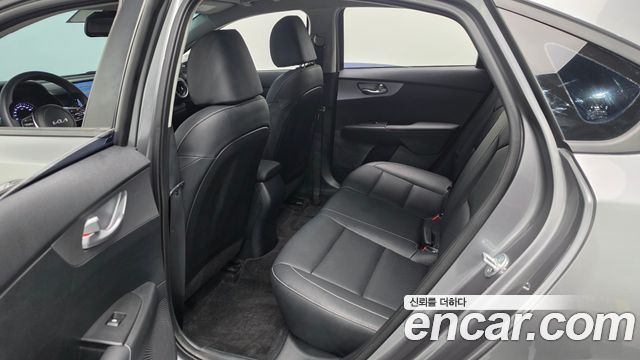 Kia K3 (II) 1.6 Trendy 2023 — фото 15