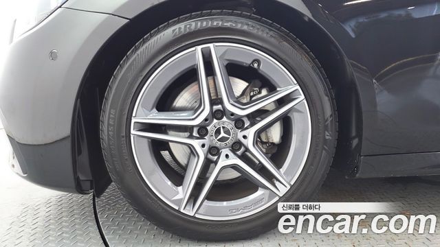 Mercedes-Benz E-Class (W213) E250 AMG Line 2023 — фото 5