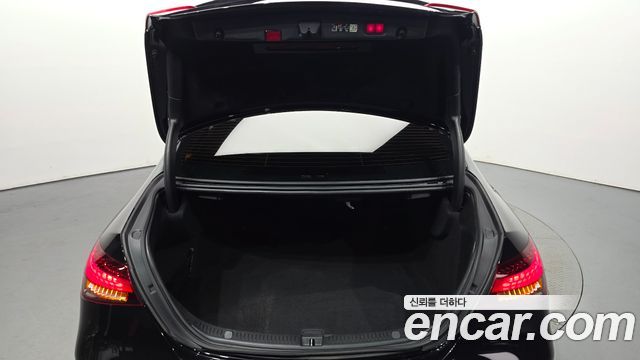 Mercedes-Benz E-Class (W213) E250 AMG Line 2023 — фото 18