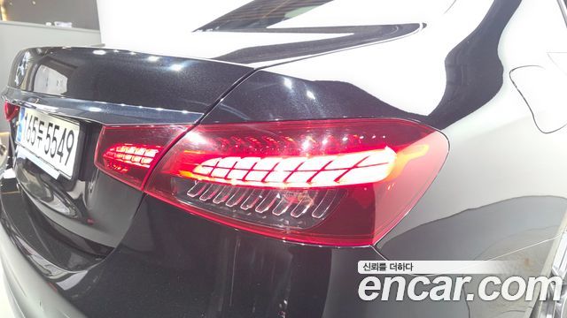 Mercedes-Benz E-Class (W213) E250 AMG Line 2023 — фото 23