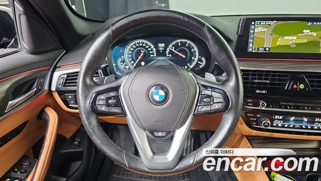 BMW 5 Series (G30) 520d M Sport Package Plus 2017 — фото 13
