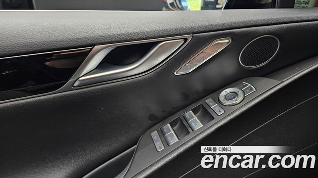 Genesis G80 (RG3) Gasoline 2.5 Turbo AWD 2022 — фото 28