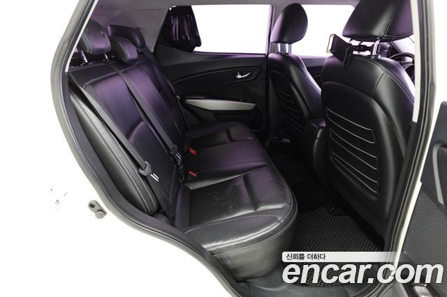 KG Mobility (SsangYong) Tivoli LX 2WD DLX 2015 — фото 10