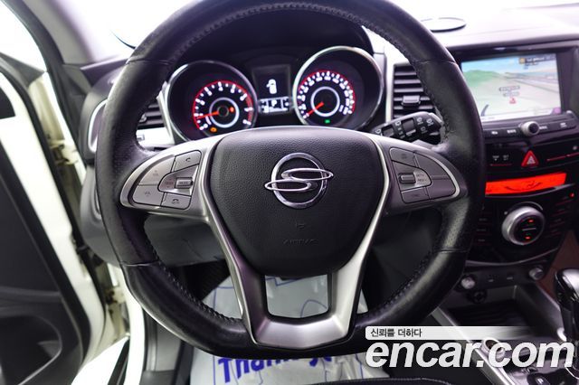 KG Mobility (SsangYong) Tivoli LX 2WD DLX 2015 — фото 19