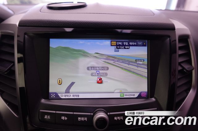 KG Mobility (SsangYong) Tivoli LX 2WD DLX 2015 — фото 23