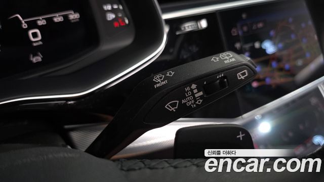 Audi Q8 (4M) 45 TDI Quattro Premium 2021 — фото 36