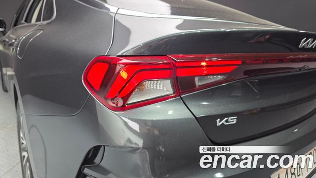 Kia K5 (III) 2.0 Prestige 2023 — фото 23