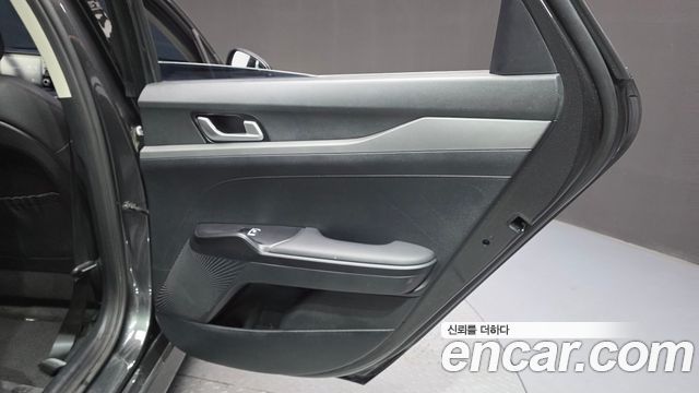 Kia K5 (III) 2.0 Prestige 2023 — фото 25