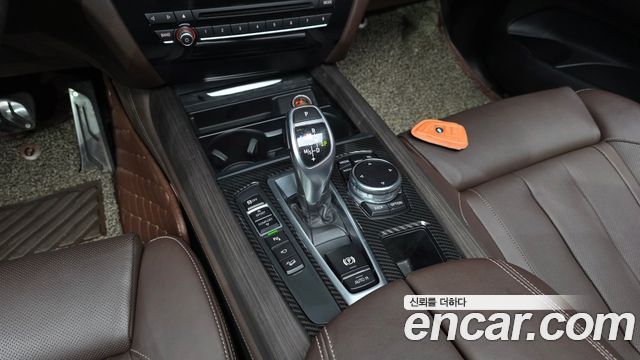 BMW X5 (F15) xDrive M50d 2015 — фото 9