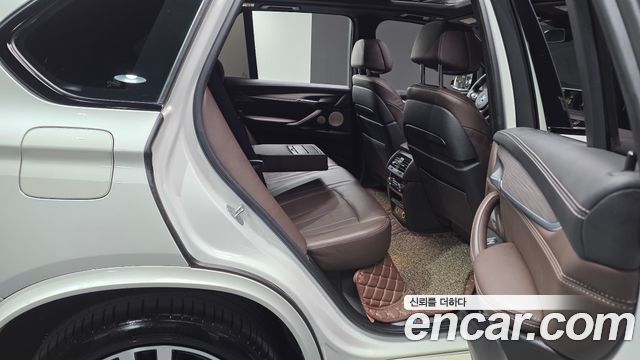 BMW X5 (F15) xDrive M50d 2015 — фото 12