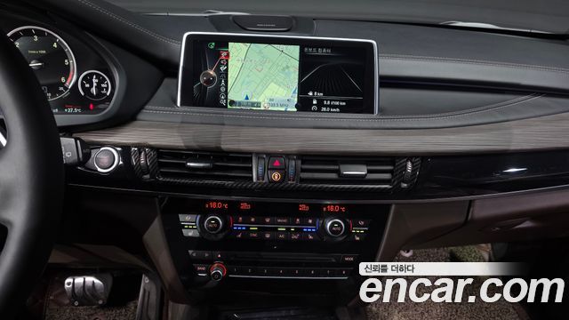 BMW X5 (F15) xDrive M50d 2015 — фото 13