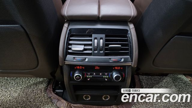 BMW X5 (F15) xDrive M50d 2015 — фото 17
