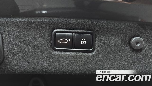 Genesis G70 2.0T Sport Package 2019 — фото 18
