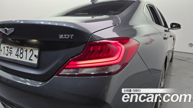 Genesis G70 2.0T Sport Package 2019 — фото 23