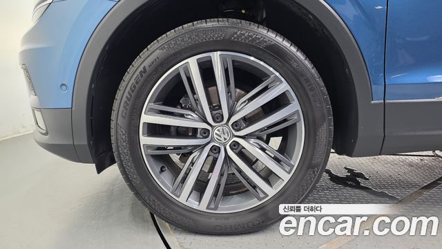 Volkswagen Tiguan Allspace 2.0 TDI Prestige 2020 — фото 5