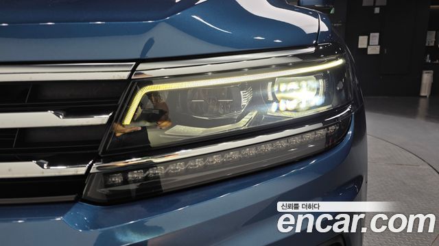 Volkswagen Tiguan Allspace 2.0 TDI Prestige 2020 — фото 28