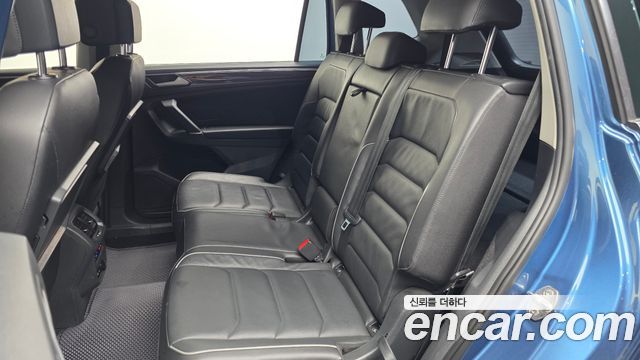 Volkswagen Tiguan Allspace 2.0 TDI Prestige 2020 — фото 32
