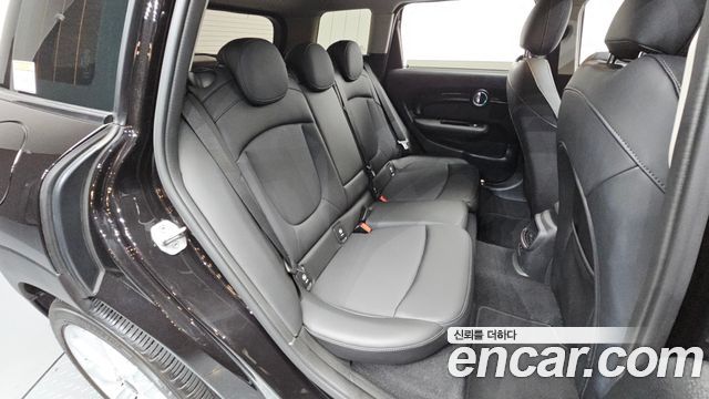 MINI Cooper Clubman Classic 2nd 2022 — фото 11