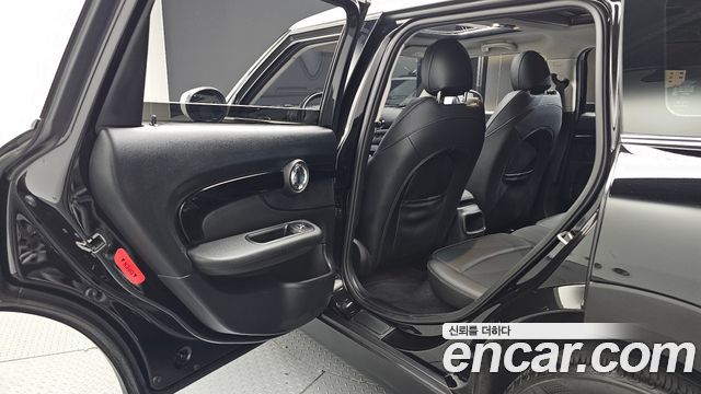 MINI Cooper Clubman Classic 2nd 2022 — фото 12