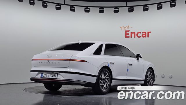 Hyundai Grandeur (GN7) 3.5 LPG 2WD Premium 2023 — фото 2