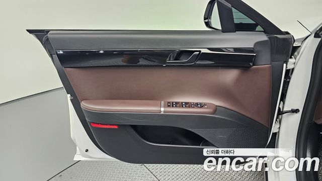 Hyundai Grandeur (GN7) 3.5 LPG 2WD Premium 2023 — фото 30