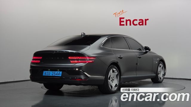 Genesis Electrified G80 (RG3) e-AWD 2026 — фото 2