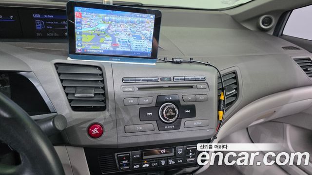 Honda Civic 1.8 LX 9th 2012 — фото 18