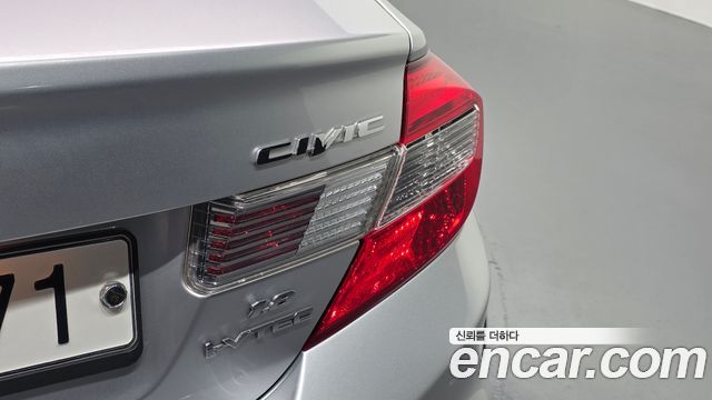 Honda Civic 1.8 LX 9th 2012 — фото 29