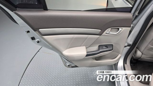 Honda Civic 1.8 LX 9th 2012 — фото 31