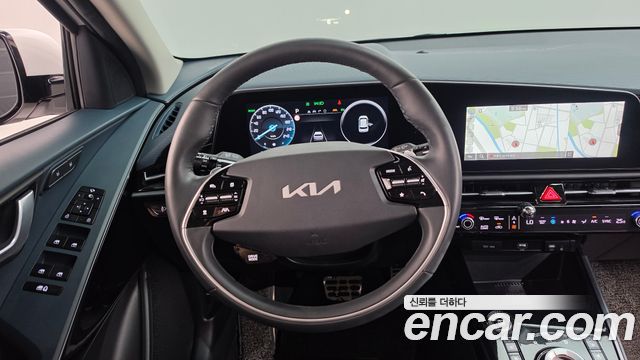 Kia Niro Signature 2022 — фото 13