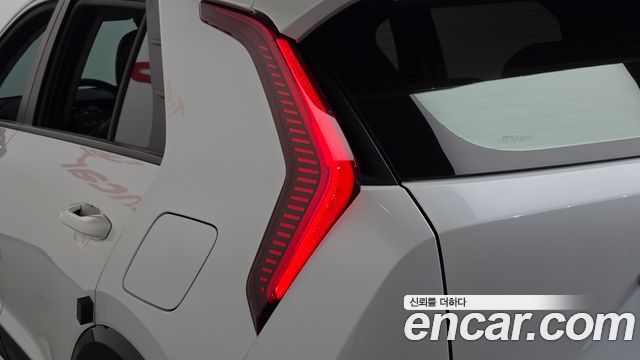 Kia Niro Signature 2022 — фото 23