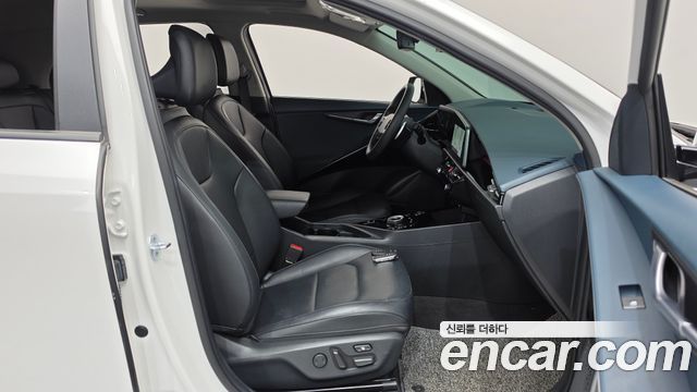 Kia Niro Signature 2022 — фото 26