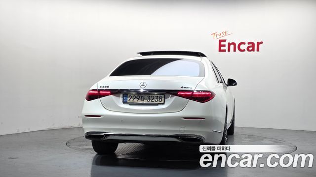 Mercedes-Benz S-Class (W223) S580L 4MATIC 2022 — фото 4