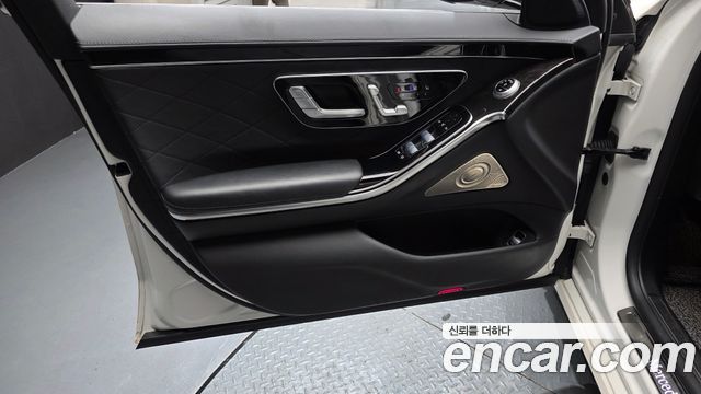 Mercedes-Benz S-Class (W223) S580L 4MATIC 2022 — фото 24