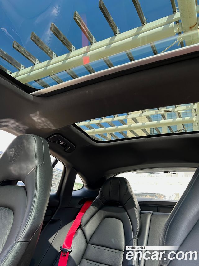 Porsche Panamera (971) 3.0 AWD 2018 — фото 9