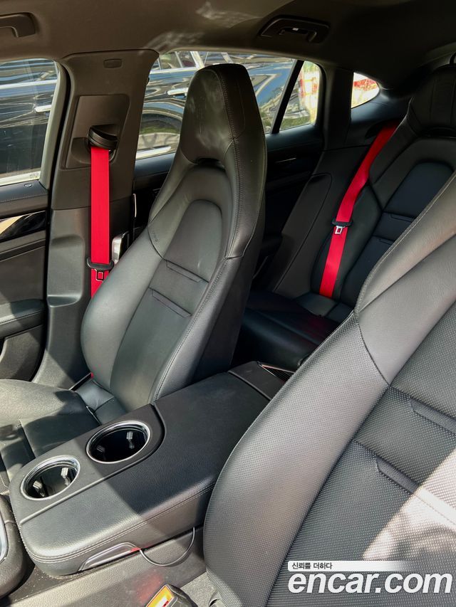 Porsche Panamera (971) 3.0 AWD 2018 — фото 10