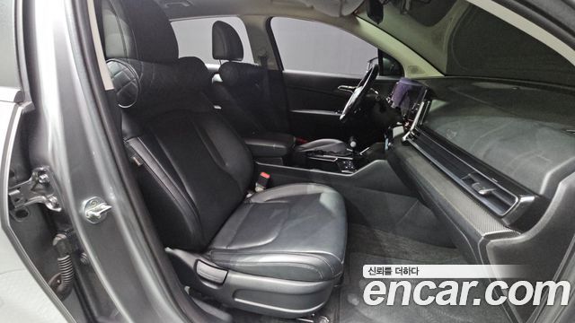 Kia Sportage (V) Diesel 2.0 2WD Prestige 2022 — фото 11