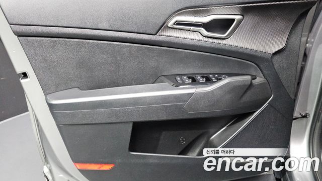 Kia Sportage (V) Diesel 2.0 2WD Prestige 2022 — фото 24